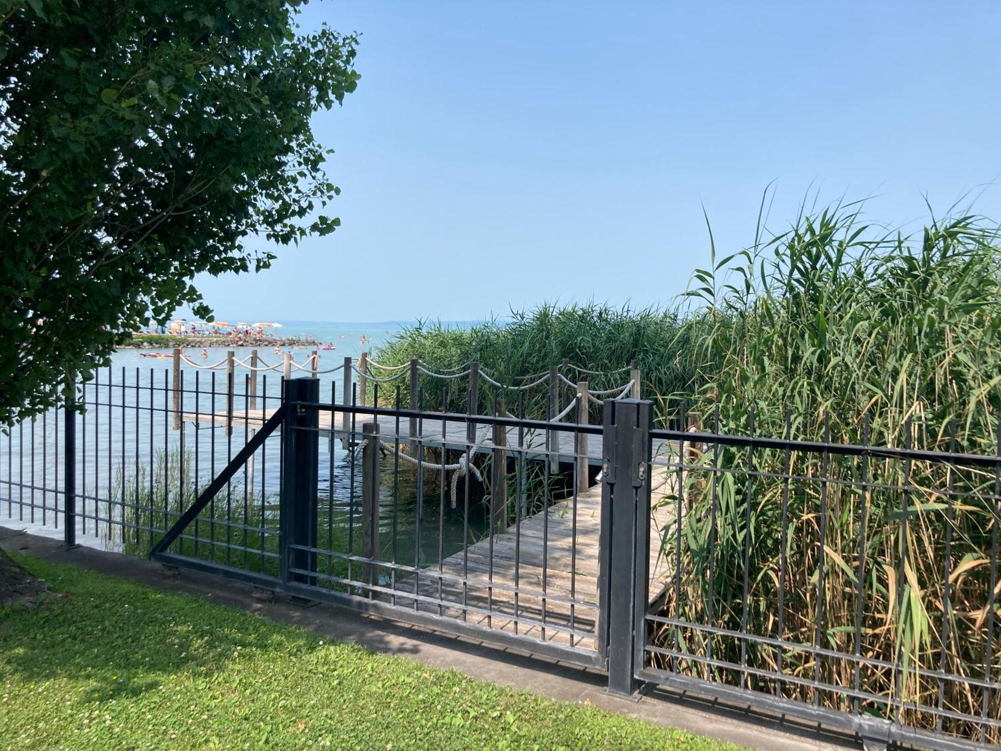 Beach 101 Villa Siófok Esterno foto