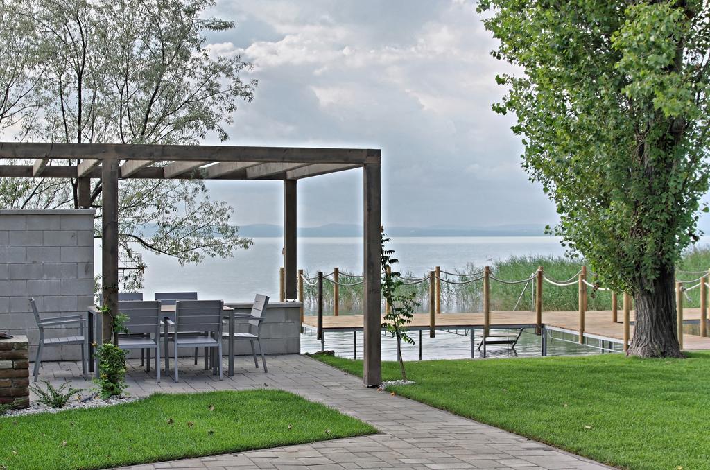 Beach 101 Villa Siófok Esterno foto